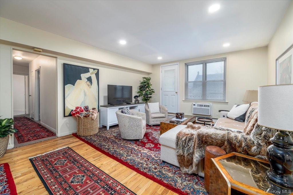 2 Fowler Avenue - Photo 5
