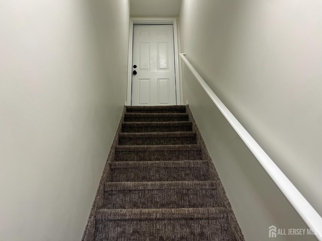 33 Obert Street - Photo 1