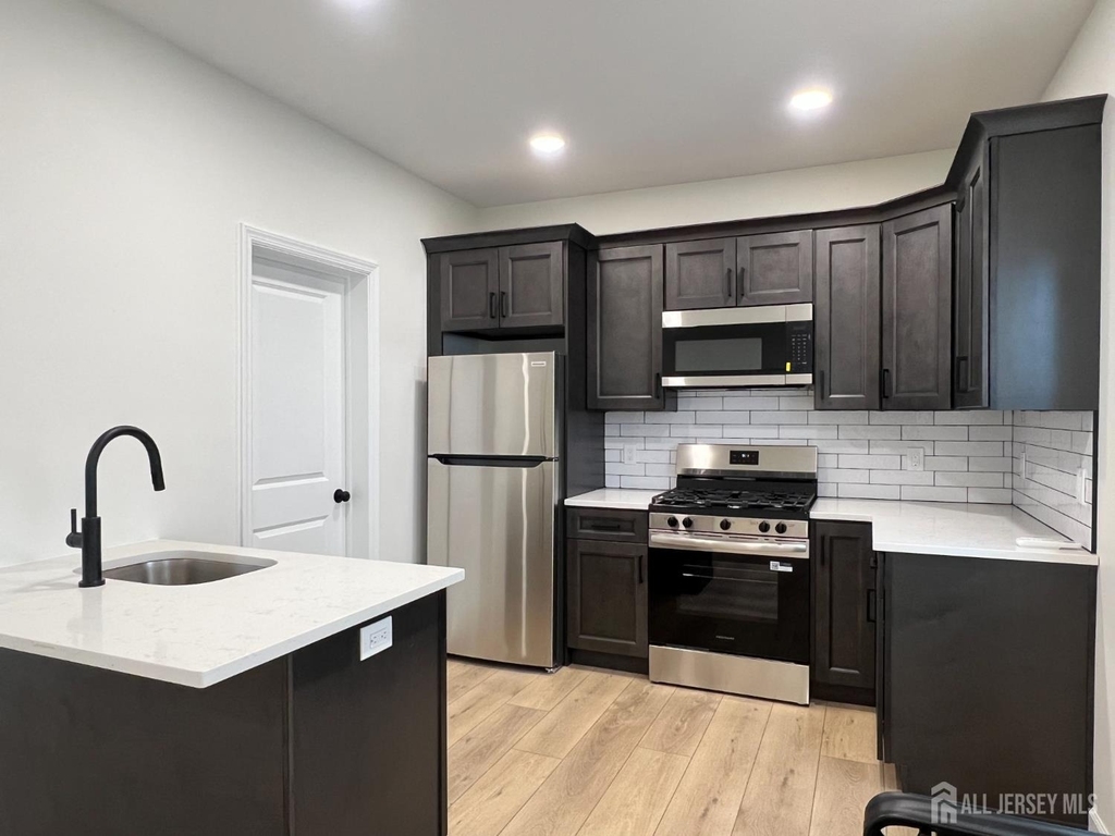 33 Obert Street - Photo 3