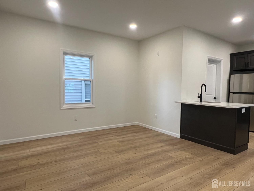33 Obert Street - Photo 2