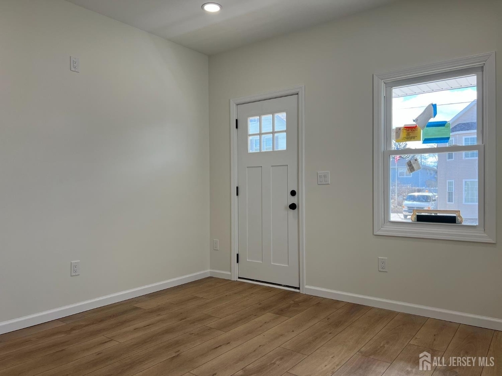 33 Obert Street - Photo 2