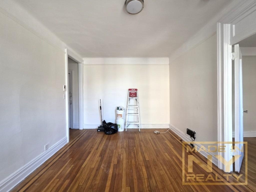 30-95 29th Street - Photo 3