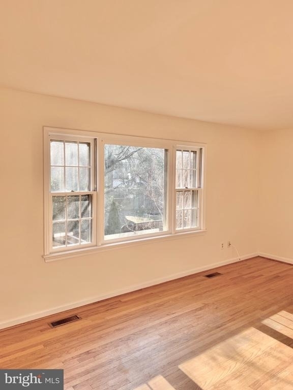 1557 Dunterry Place - Photo 12