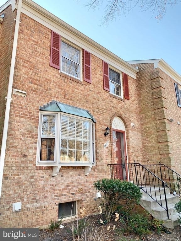 1557 Dunterry Place - Photo 1