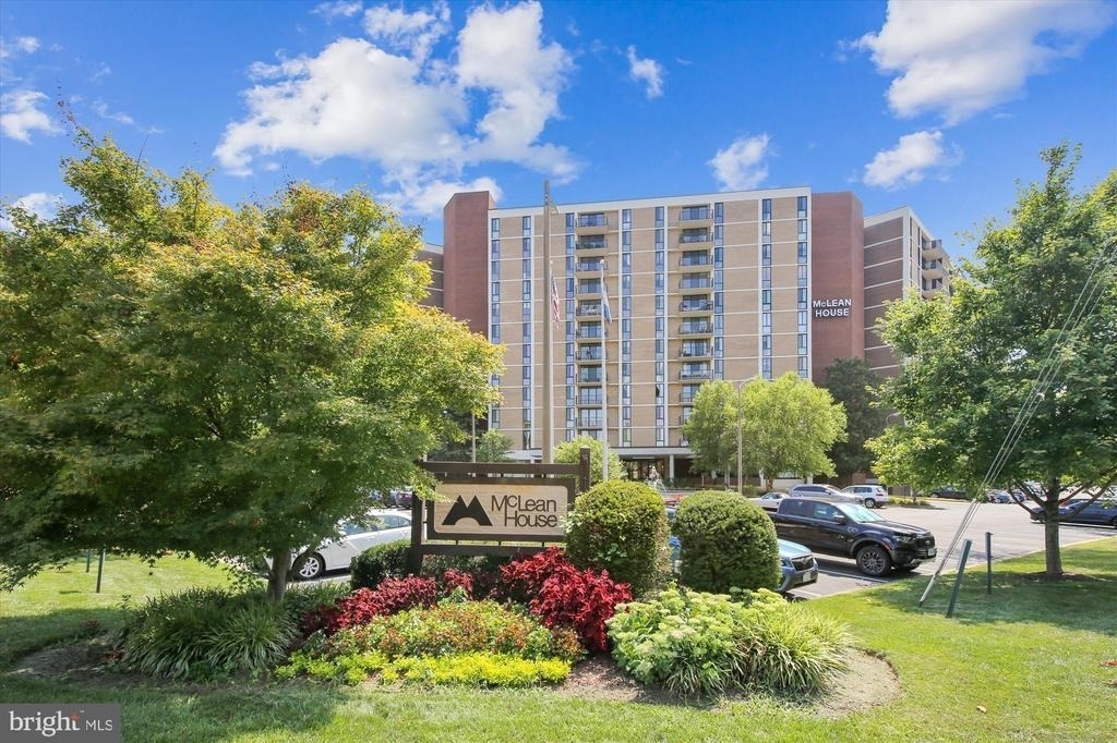6800 Fleetwood Road - Photo 0