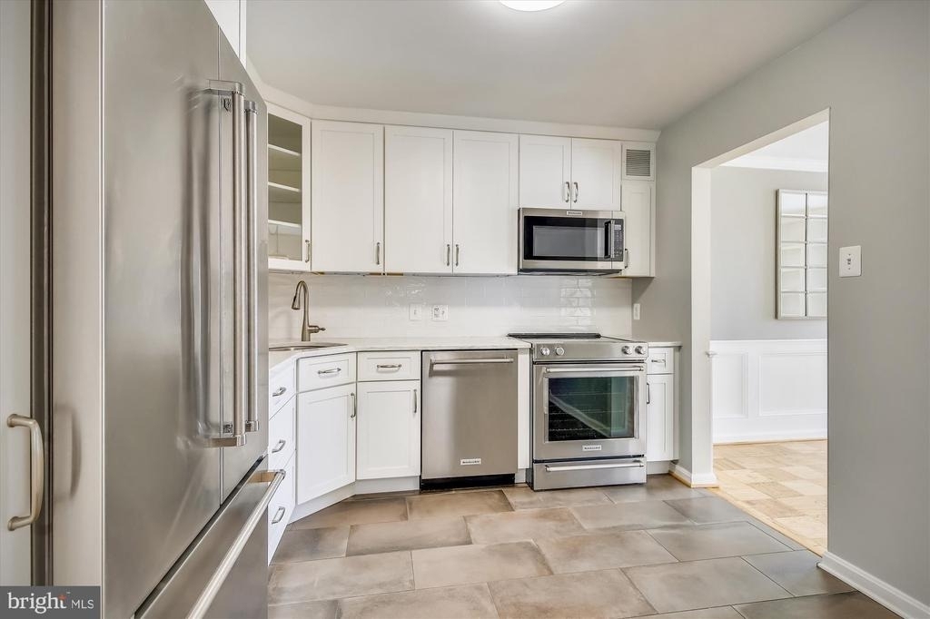 6800 Fleetwood Road - Photo 7