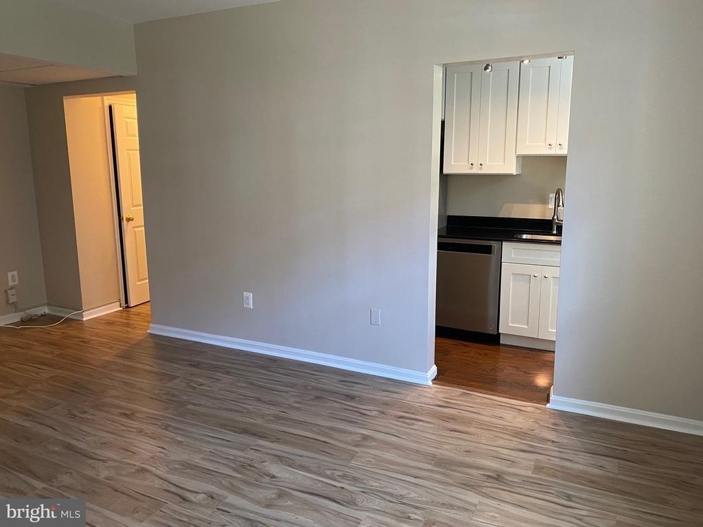 1805 Key Boulevard N - Photo 6