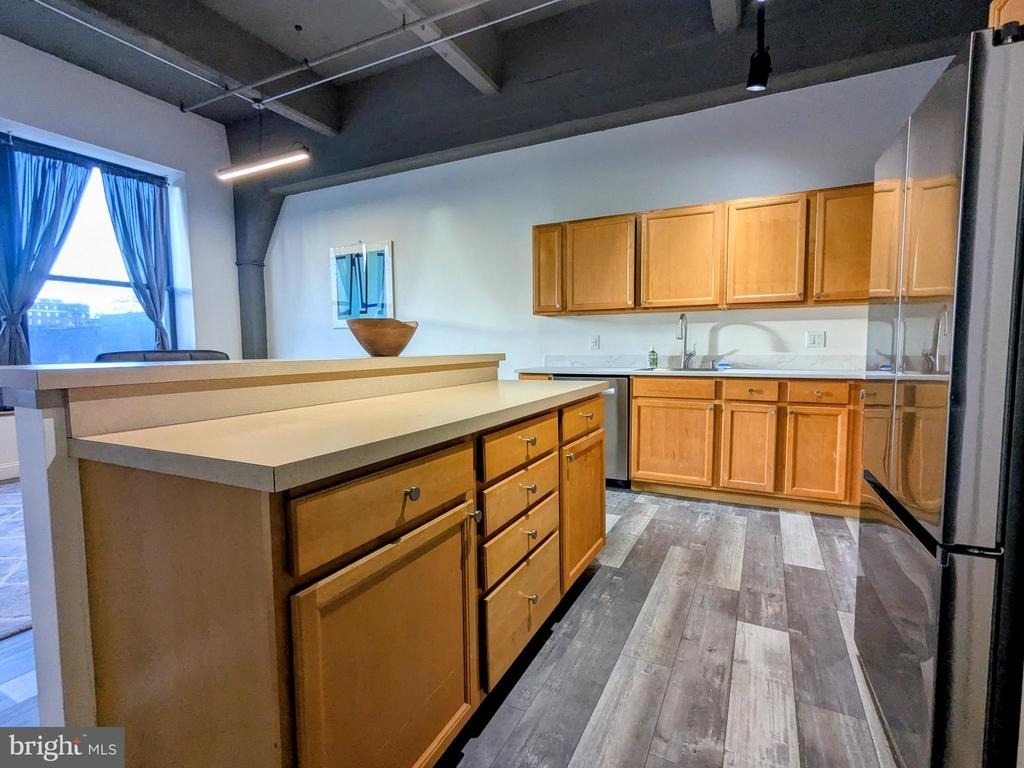 511 N Broad Street - Photo 7