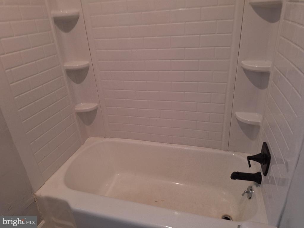 5235 Oxford Avenue - Photo 6