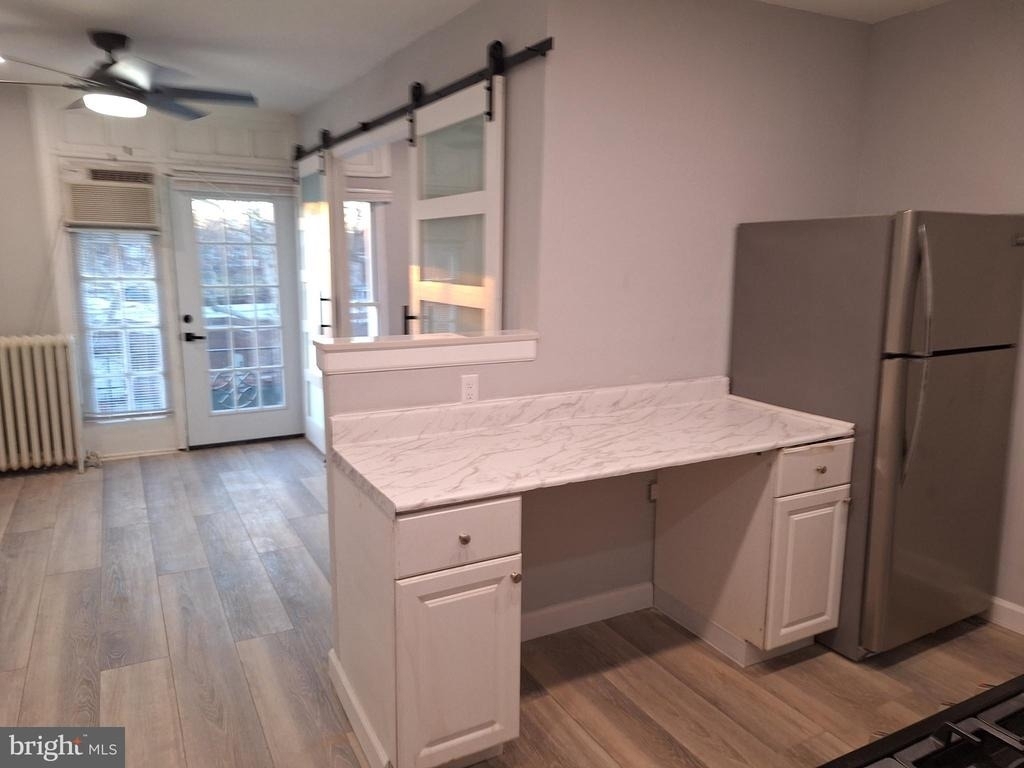 5235 Oxford Avenue - Photo 3