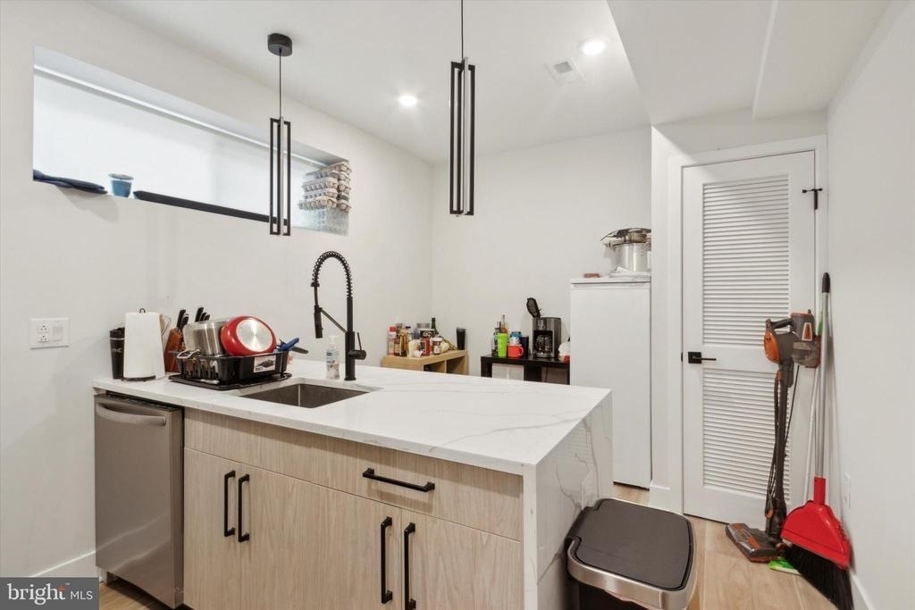3836 Haverford Avenue - Photo 12