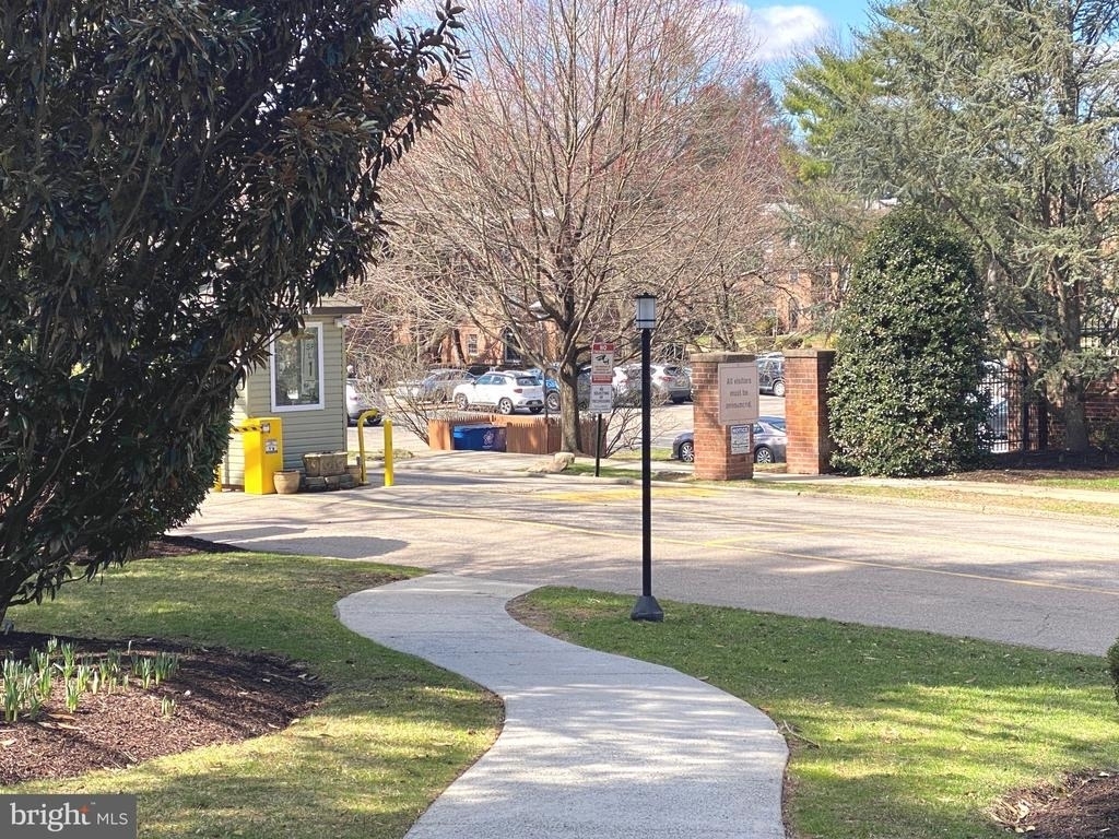 4000 Gypsy Lane - Photo 2