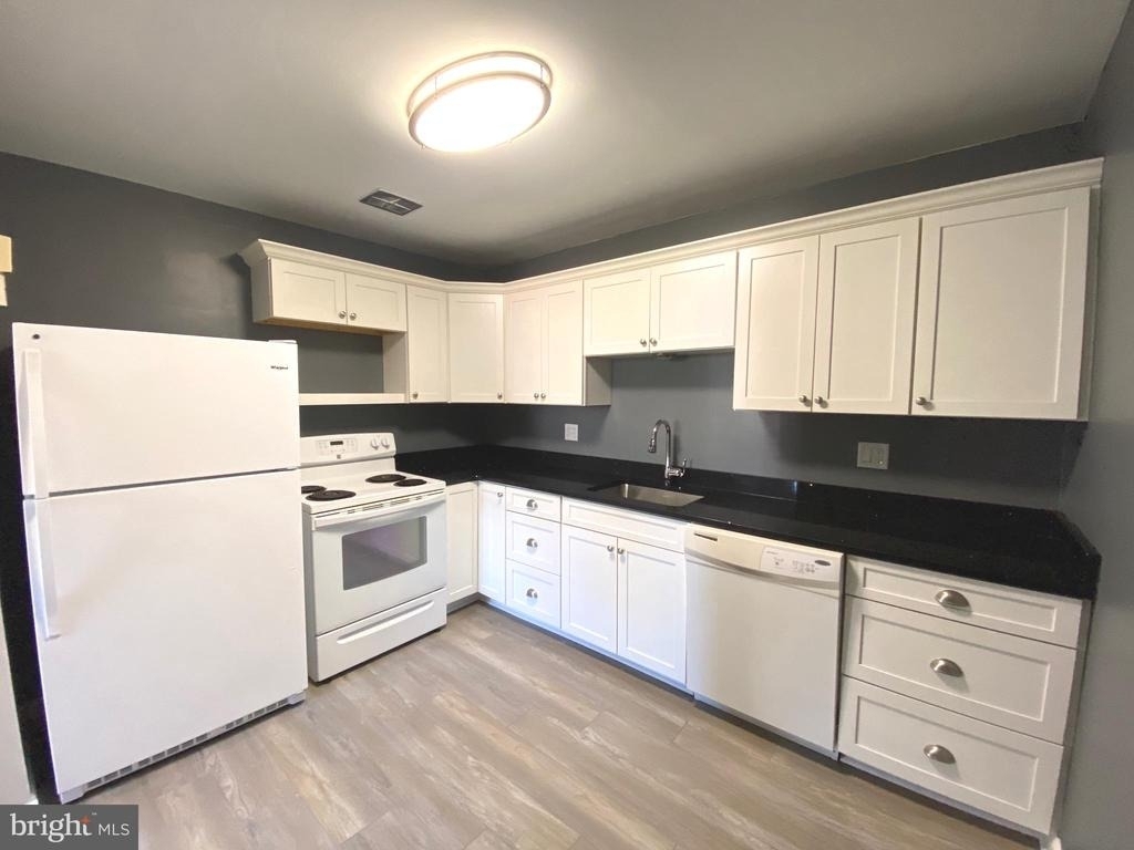 4000 Gypsy Lane - Photo 8