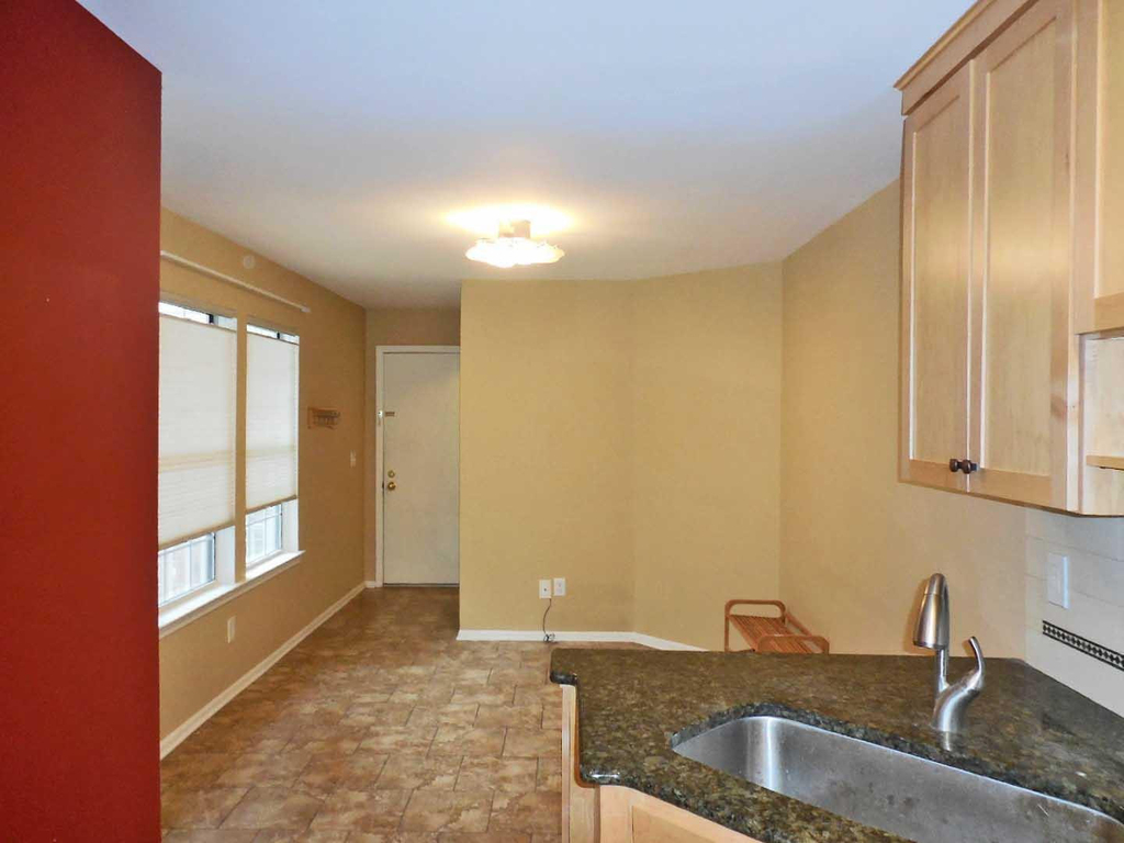 4314 Hillside Drive - Photo 6