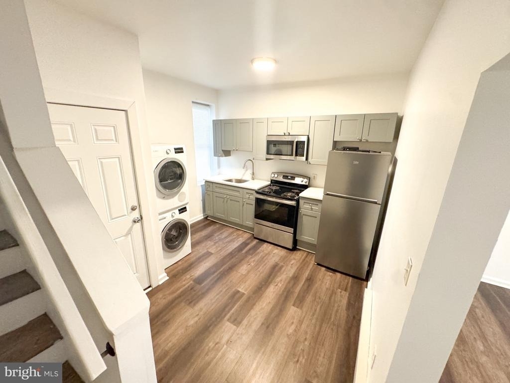 2325 N 16th Street - Photo 1