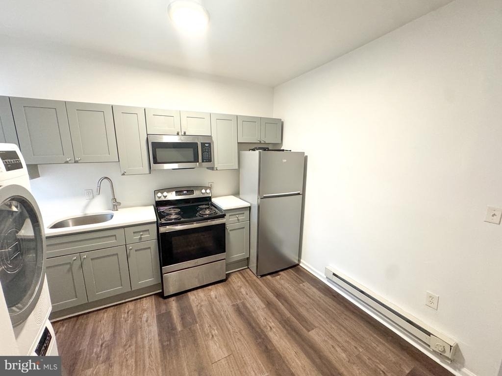 2325 N 16th Street - Photo 0