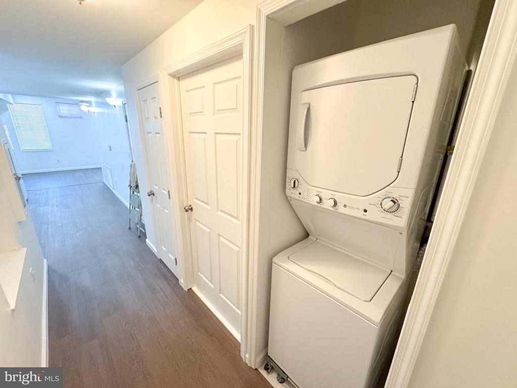 910 N 41st Street - Photo 3