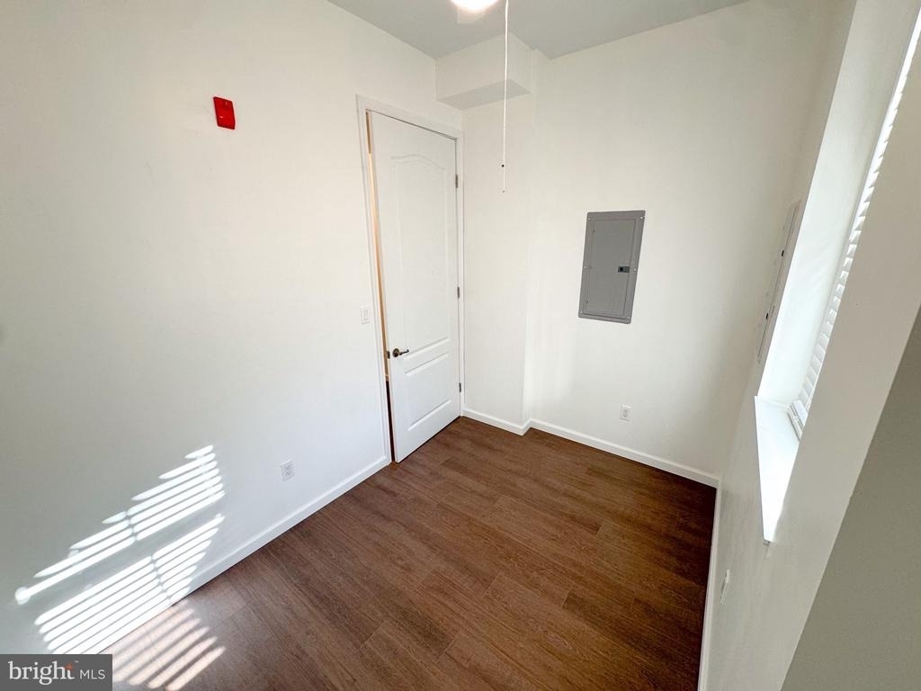 910 N 41st Street - Photo 9