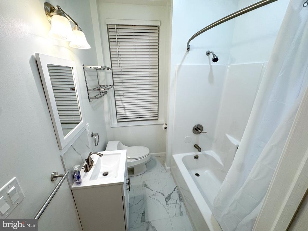 910 N 41st Street - Photo 3