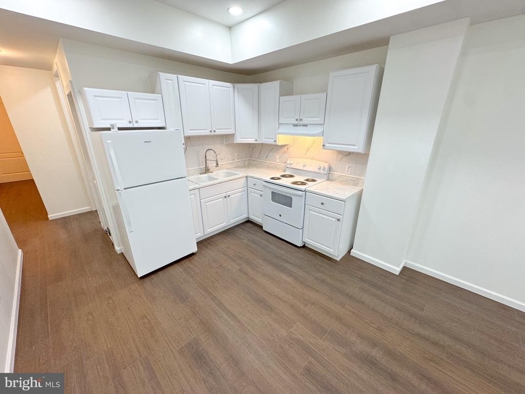 910 N 41st Street - Photo 0