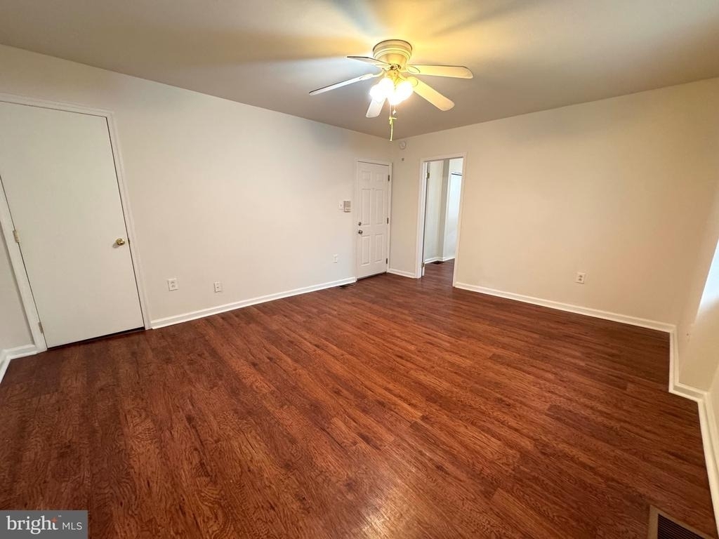 4444 Richmond Street - Photo 3