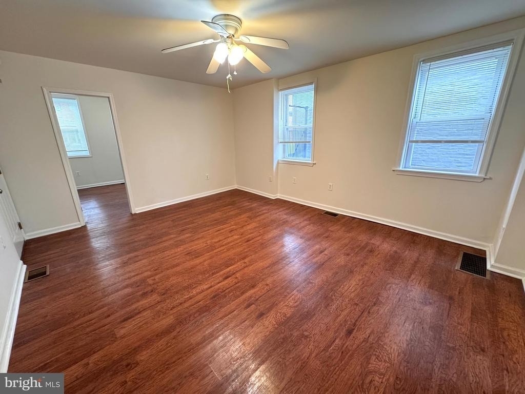 4444 Richmond Street - Photo 4