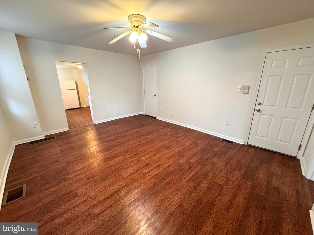 4444 Richmond Street - Photo 2