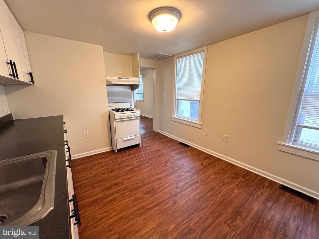 4444 Richmond Street - Photo 9