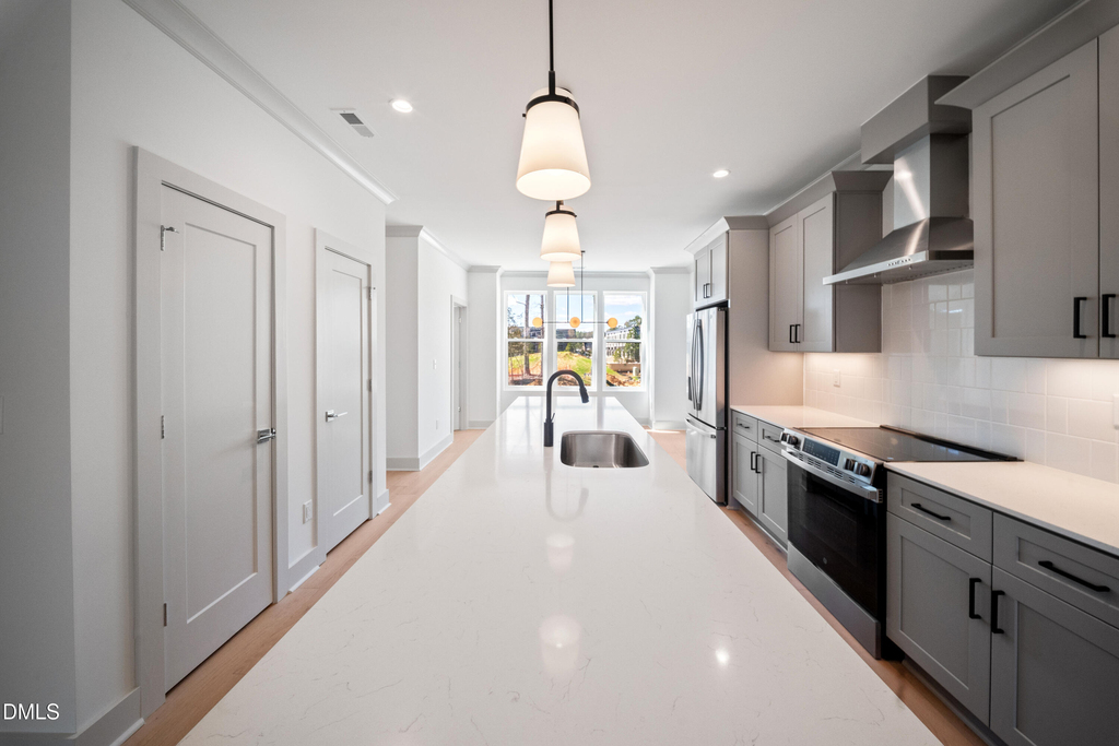 1143 Booth Park Boulevard - Photo 1