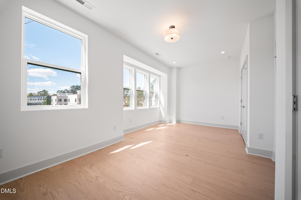 1143 Booth Park Boulevard - Photo 12