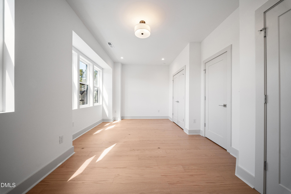 1143 Booth Park Boulevard - Photo 13