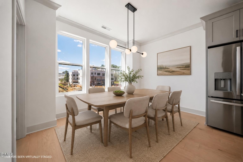 1143 Booth Park Boulevard - Photo 2