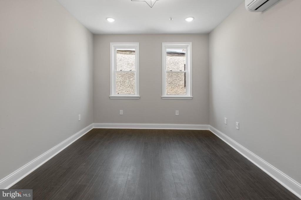 624 N 35th Street - Photo 9