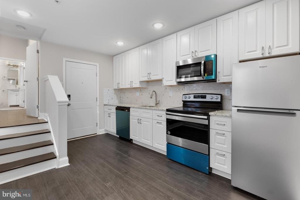 624 N 35th Street - Photo 2
