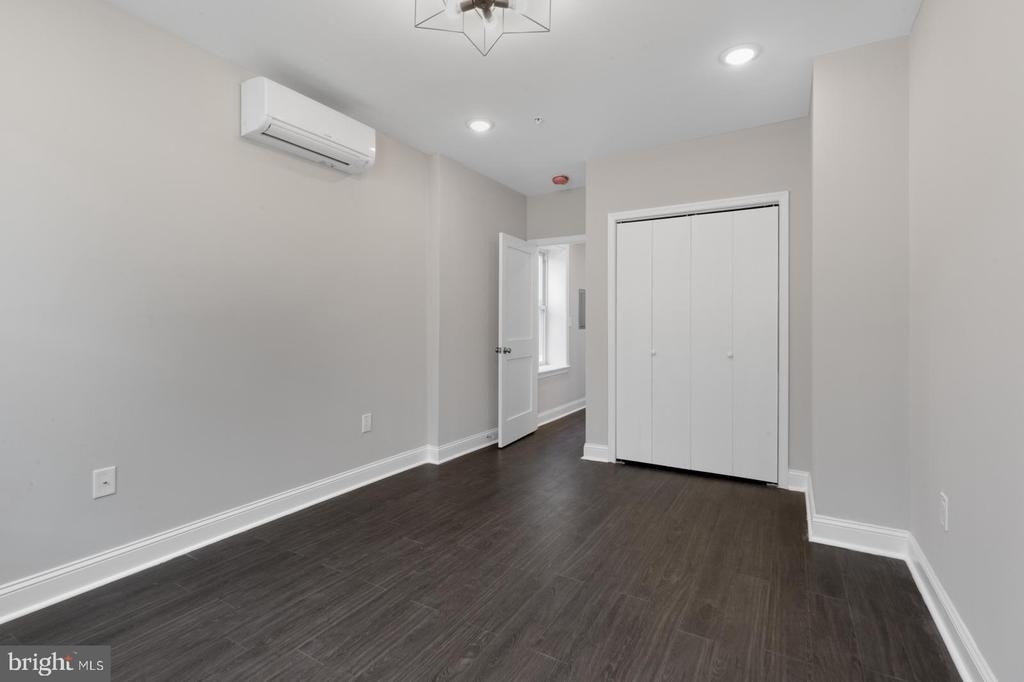 624 N 35th Street - Photo 8