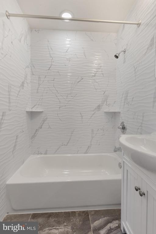 624 N 35th Street - Photo 5