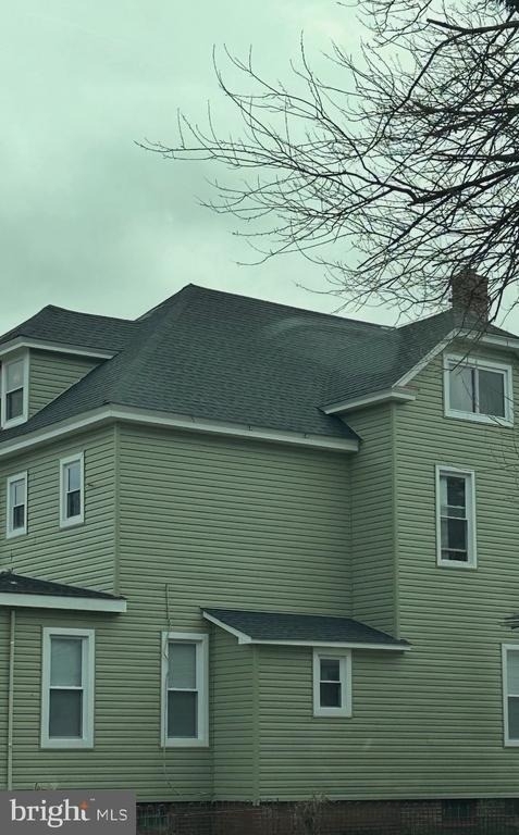 242 Grant Street - Photo 2