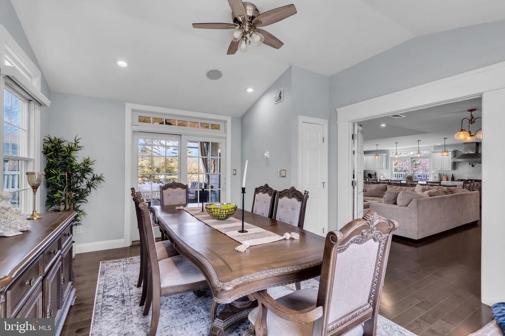 375 Kildare Drive - Photo 8