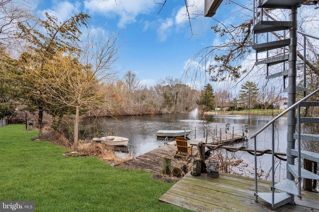 375 Kildare Drive - Photo 2