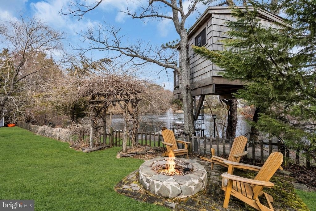 375 Kildare Drive - Photo 1