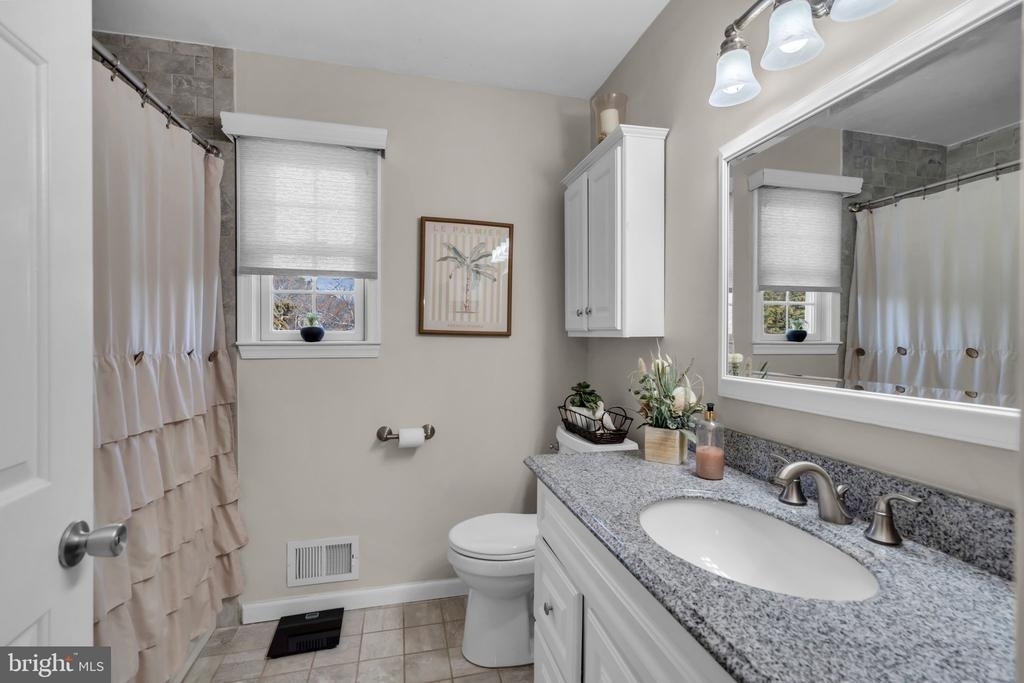 375 Kildare Drive - Photo 16