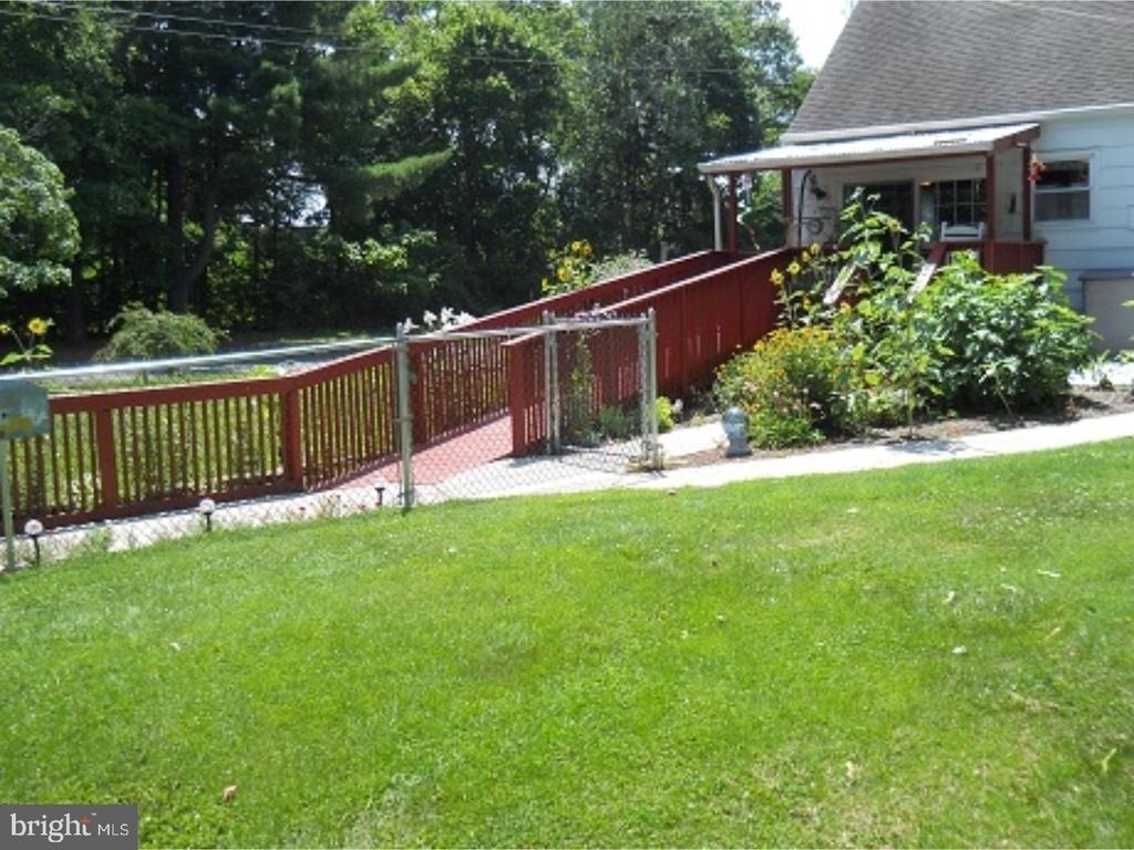 1 Cornell Road - Photo 4