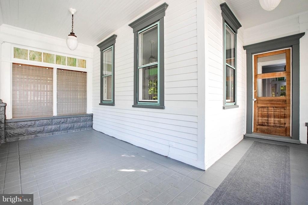 208 S Atlantic Avenue - Photo 2