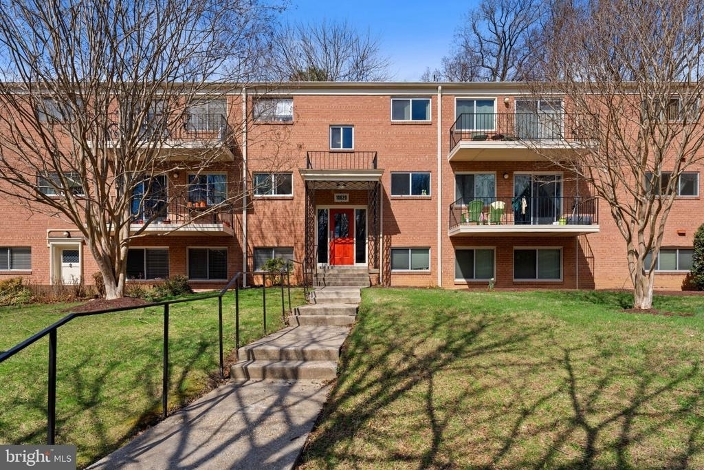 10620 Weymouth Street - Photo 1
