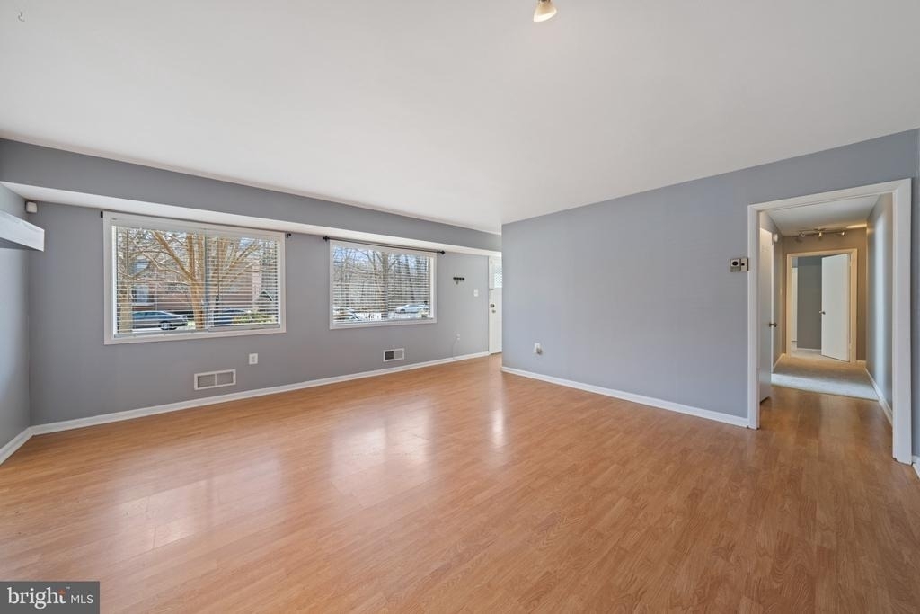 10620 Weymouth Street - Photo 6