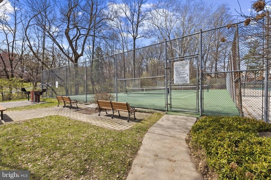 10620 Weymouth Street - Photo 35
