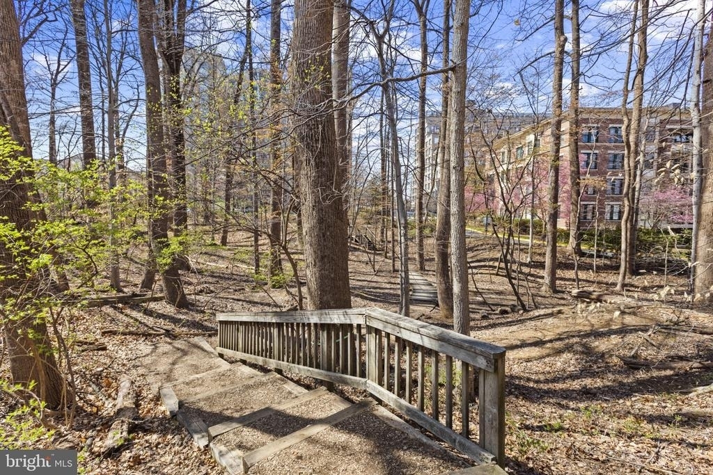 10620 Weymouth Street - Photo 37