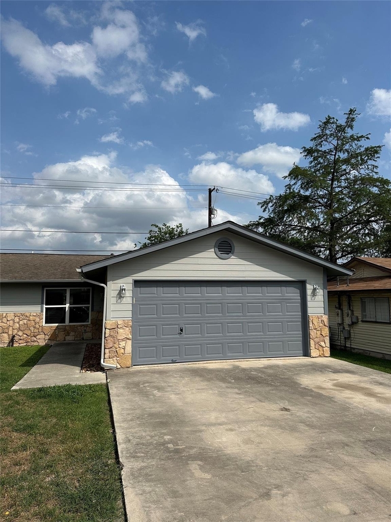 2743 Maple Tree Rd - Photo 14
