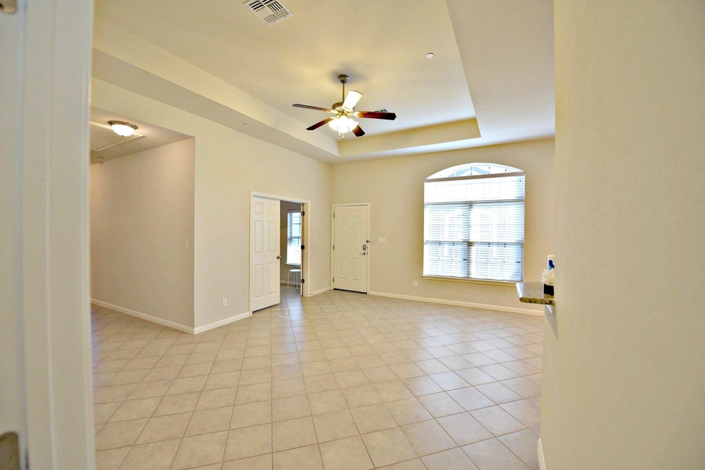 1900 Little Elm Trl - Photo 3
