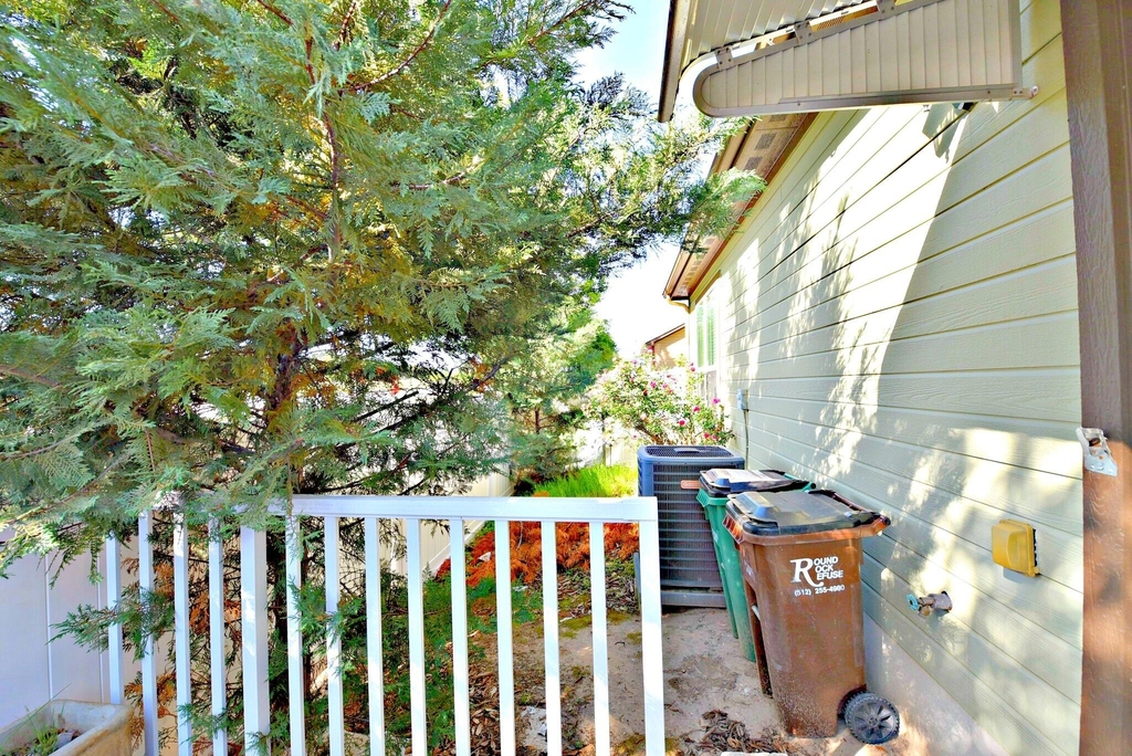 1900 Little Elm Trl - Photo 16